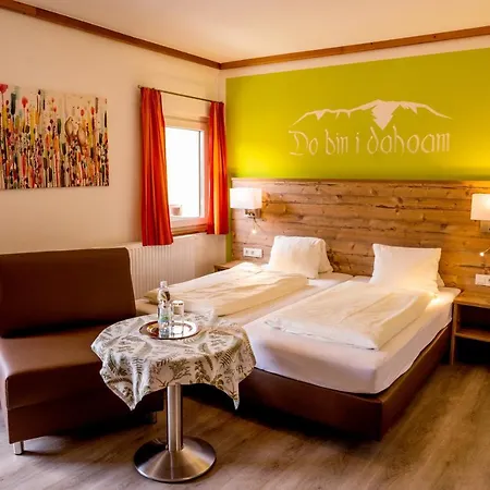 Hotel-restaurant Forellenhof Hotell Puchberg am Schneeberg